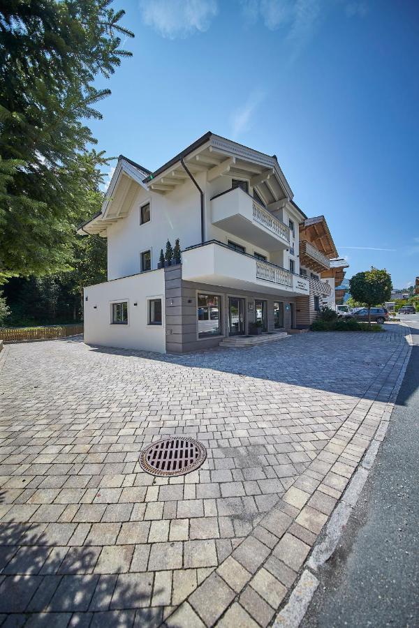 Huettl Relax Appartements Saalbach-Hinterglemm Extérieur photo